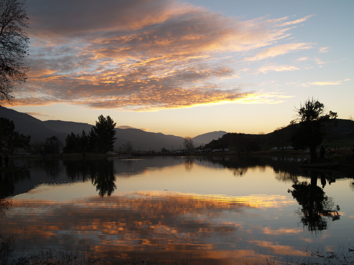 Glen Helen lake during sunset
